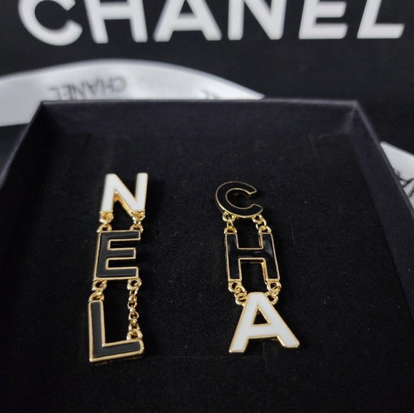 Chanel earrings - Picture 3 of 6